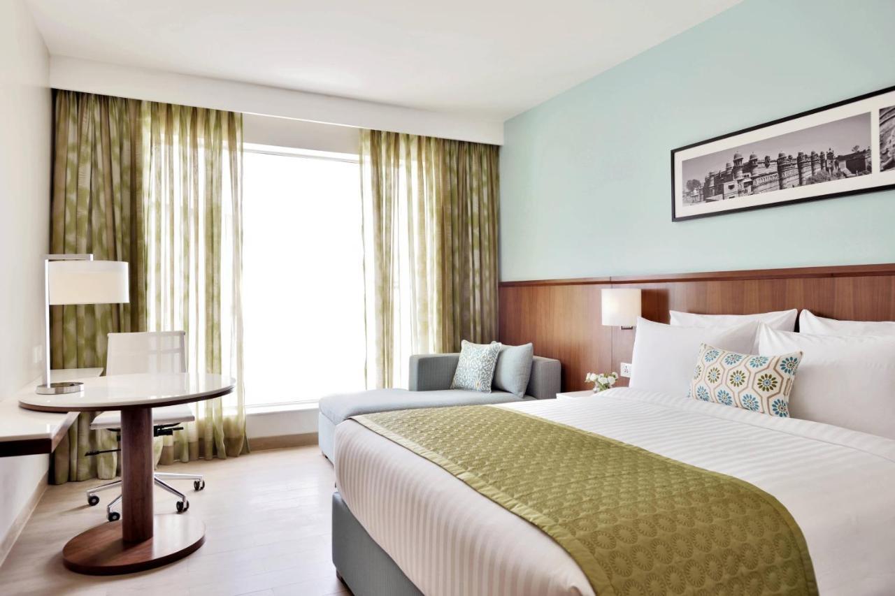 Fairfield By Marriott Indore Exterior foto